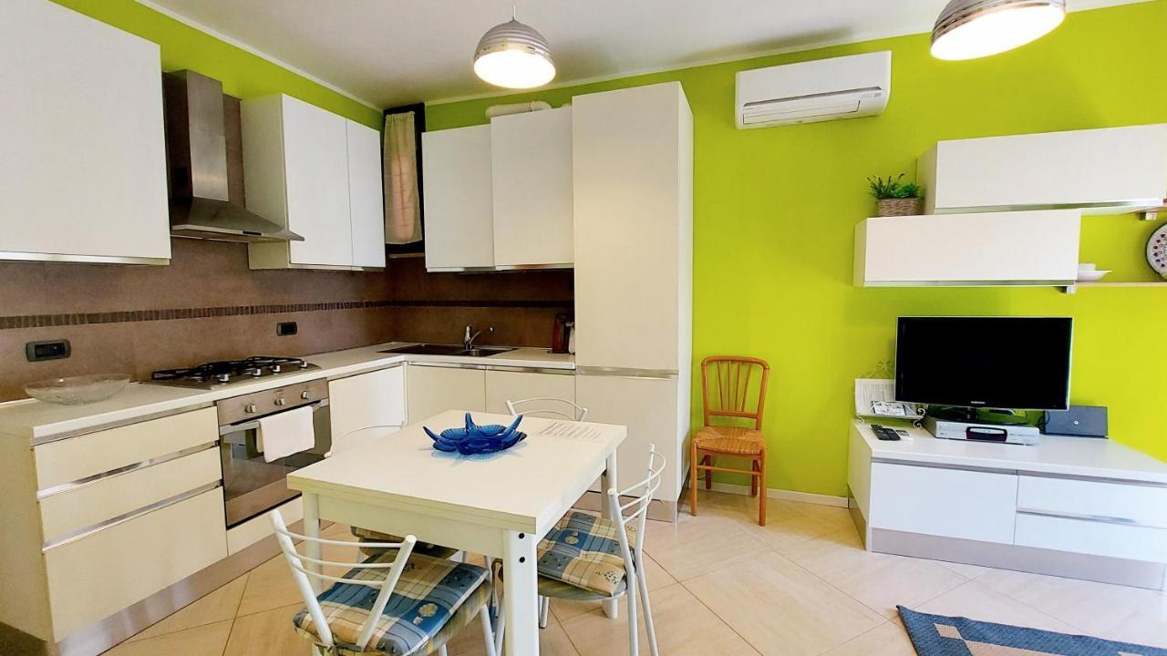 Colors Pool Apartment บาร์โดลิโน ภายนอก รูปภาพ