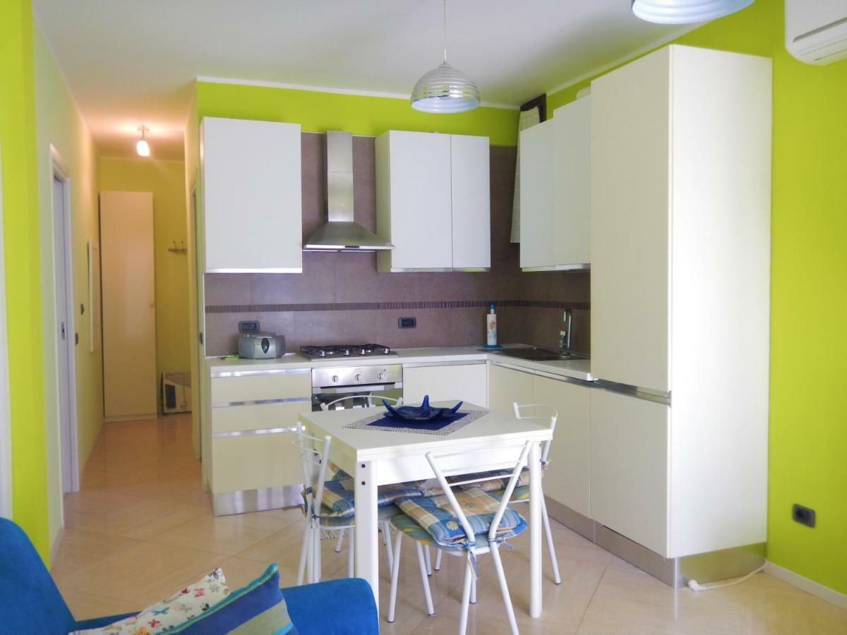 Colors Pool Apartment บาร์โดลิโน ภายนอก รูปภาพ